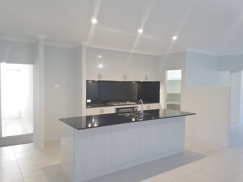 40 Ballebofey Loop, Bullsbrook WA 6084