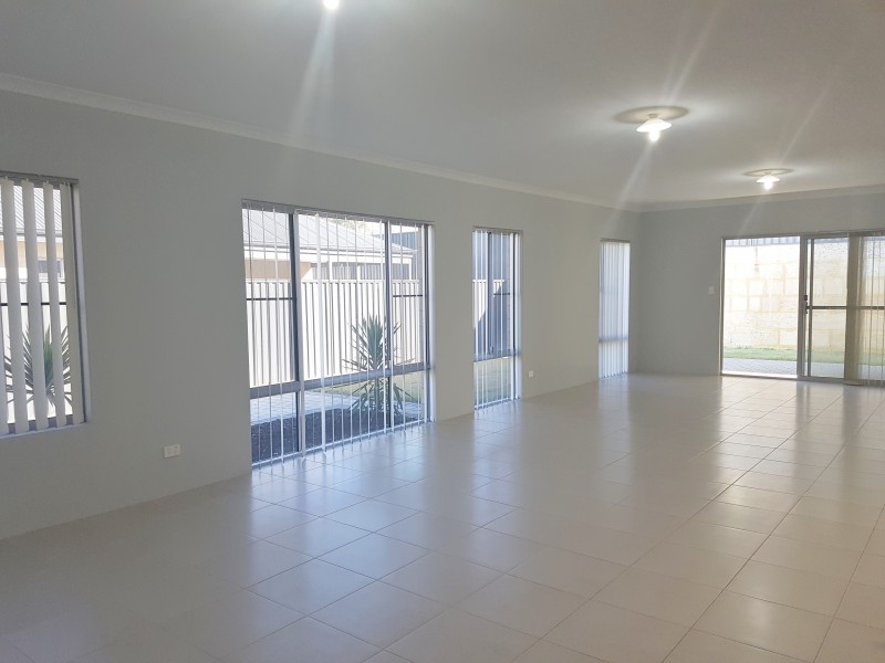 40 Ballebofey Loop, Bullsbrook WA 6084