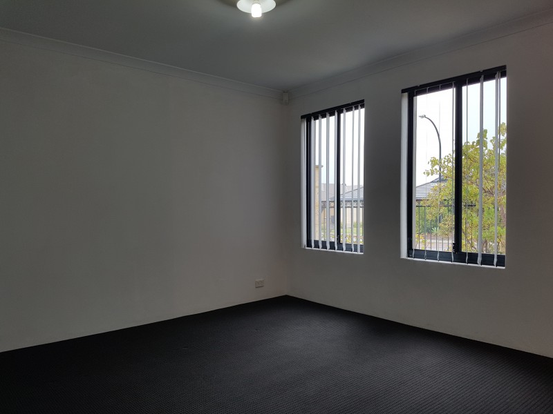 3 Smeaton Lane, Carramar WA 6031