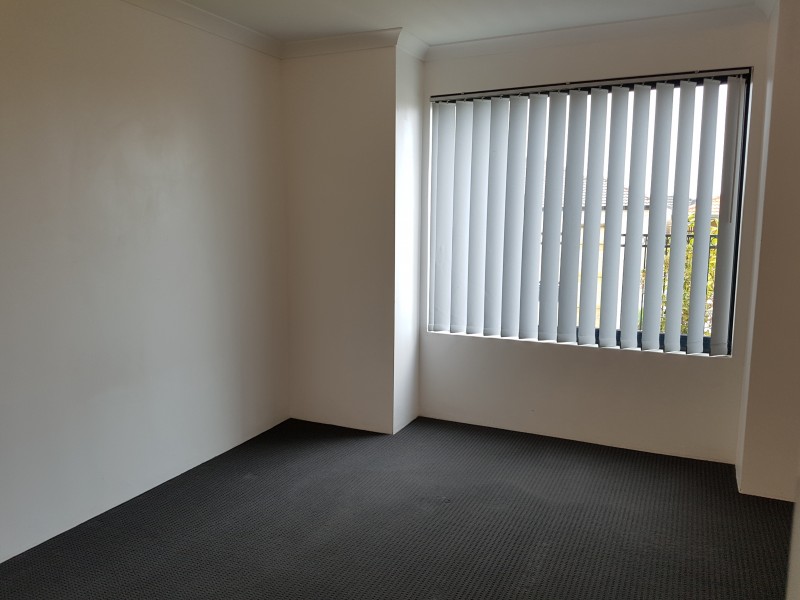 3 Smeaton Lane, Carramar WA 6031