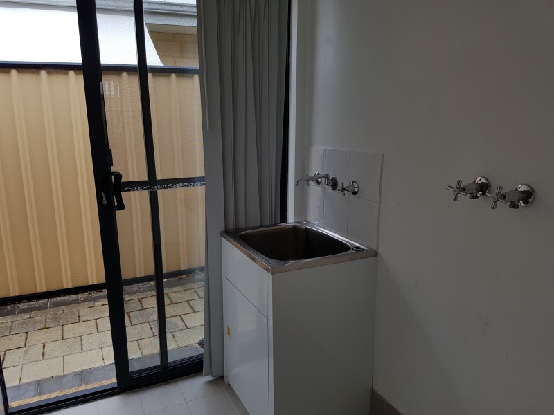 3 Smeaton Lane, Carramar WA 6031