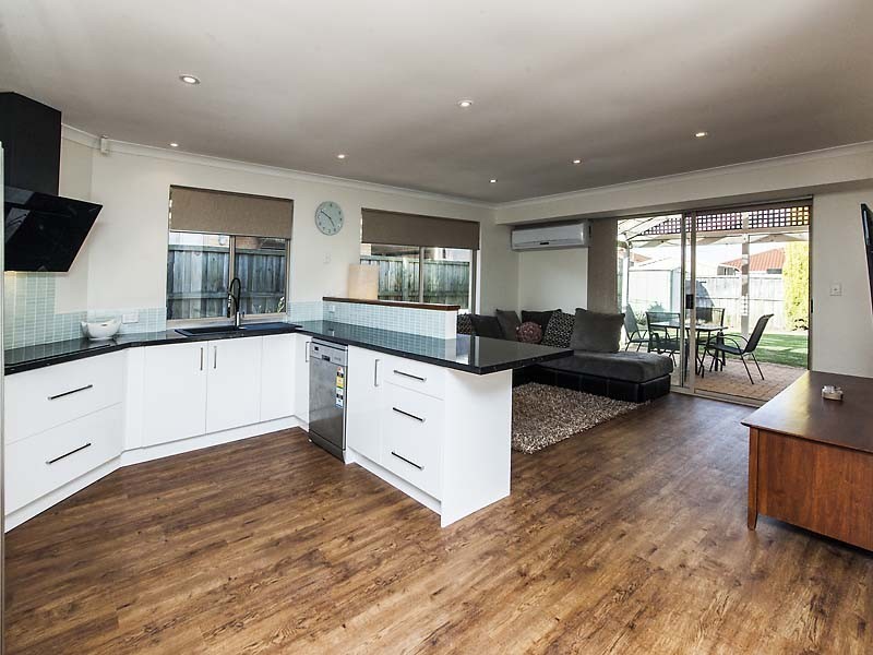 14 Pinea Turn, Ellenbrook WA 6069