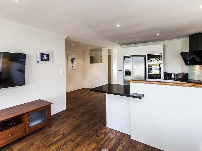 14 Pinea Turn, Ellenbrook WA 6069