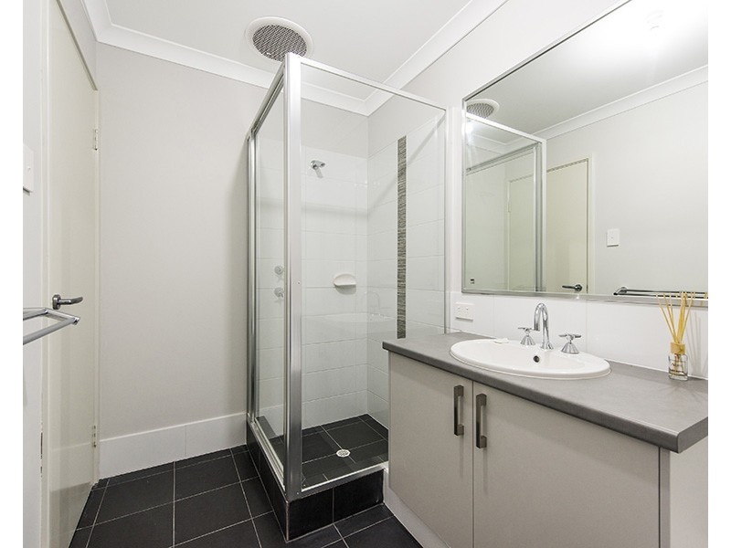 1/34 Janselling Avenue, Ellenbrook WA 6069