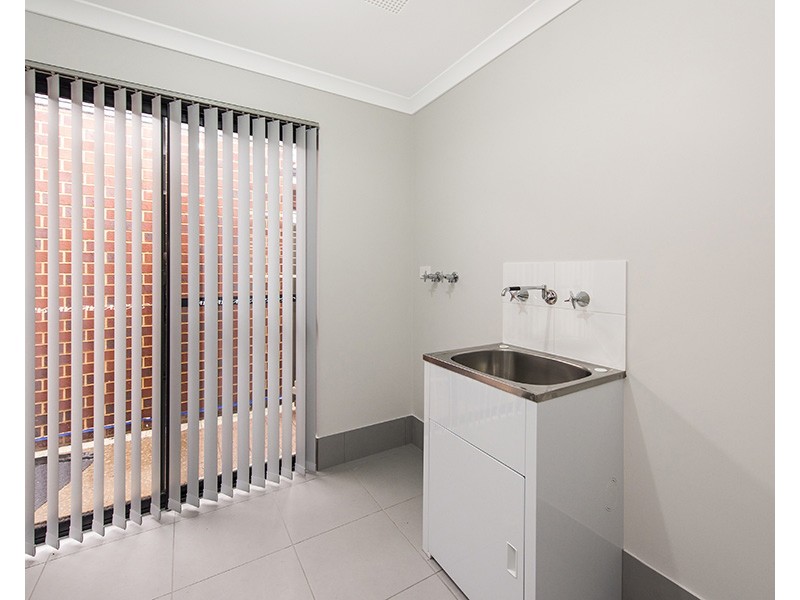 1/34 Janselling Avenue, Ellenbrook WA 6069