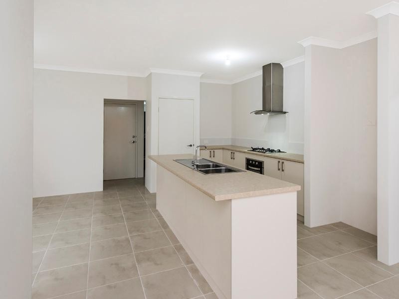 6/34 Janselling Avenue, Ellenbrook WA 6069