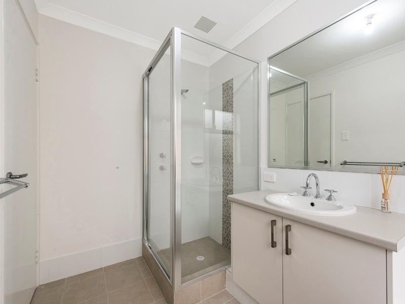 6/34 Janselling Avenue, Ellenbrook WA 6069