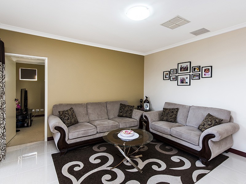 1 Girramay Road, Banksia Grove WA 6031