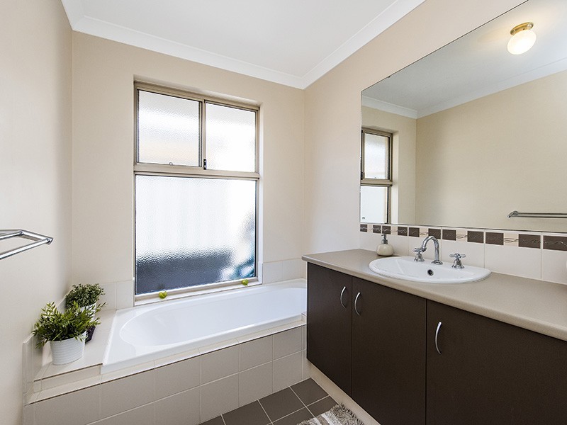 1 Girramay Road, Banksia Grove WA 6031