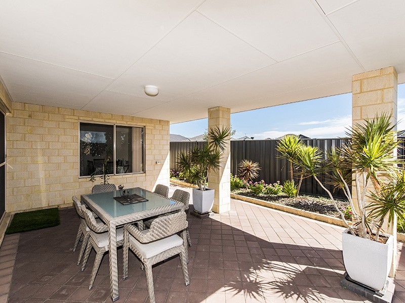 1 Girramay Road, Banksia Grove WA 6031