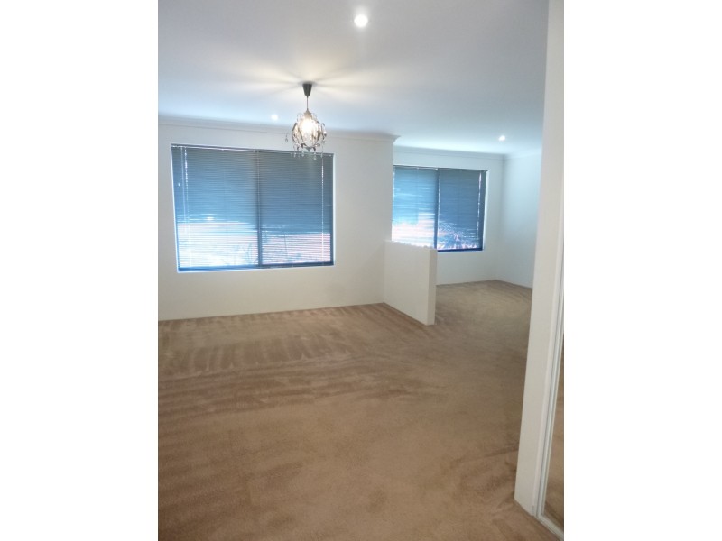 17 Leopold Turn, Ellenbrook WA 6069