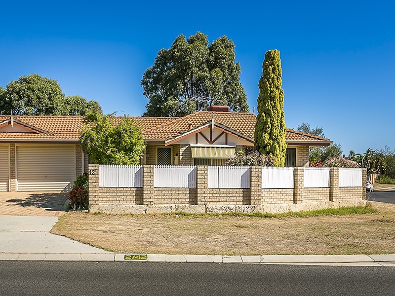 2/42 Stonehaven Parade, Kinross WA 6028