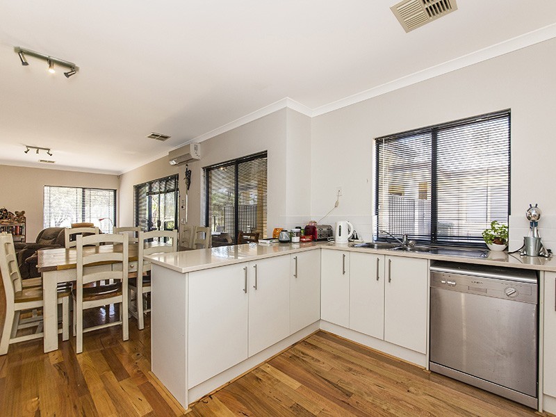 3 Ollave Circuit, Aveley WA 6069
