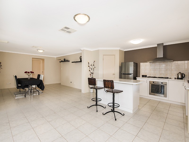 41 Birkett Circle, Ellenbrook WA 6069