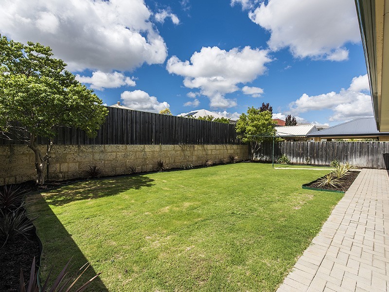 50 Mona Vale Loop, Ellenbrook WA 6069