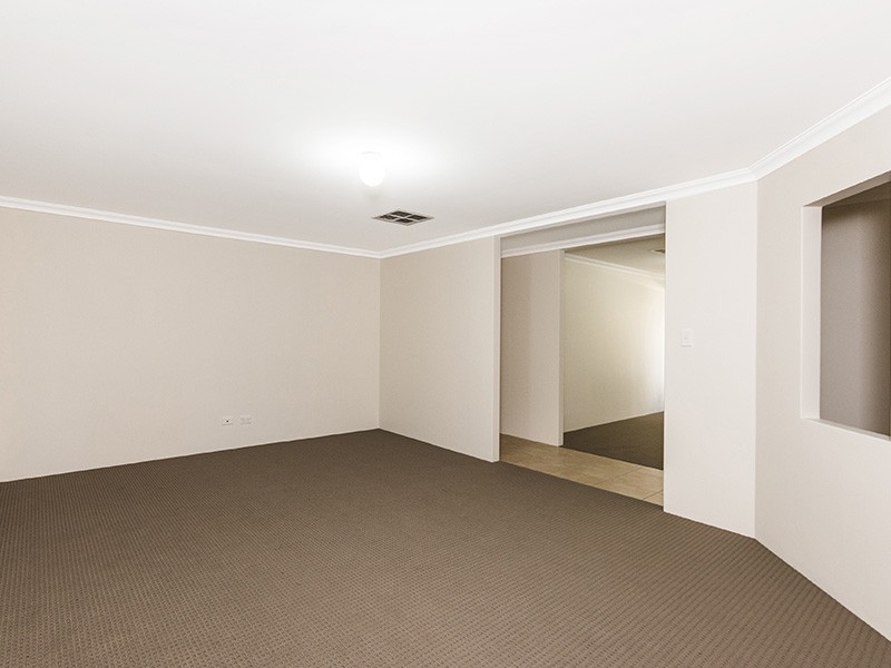 50 Mona Vale Loop, Ellenbrook WA 6069