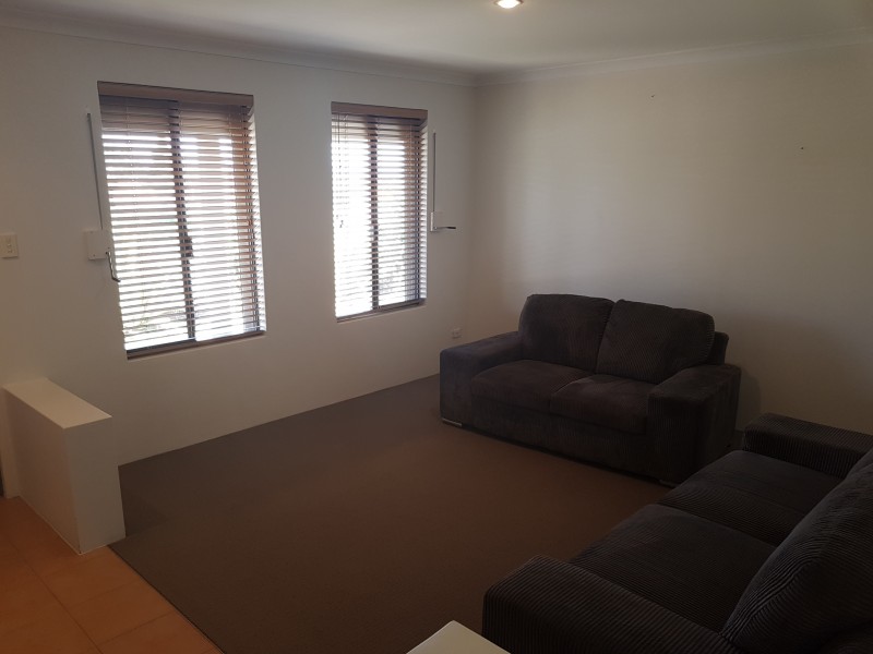1/131 Coolamon Boulevard, Ellenbrook WA 6069