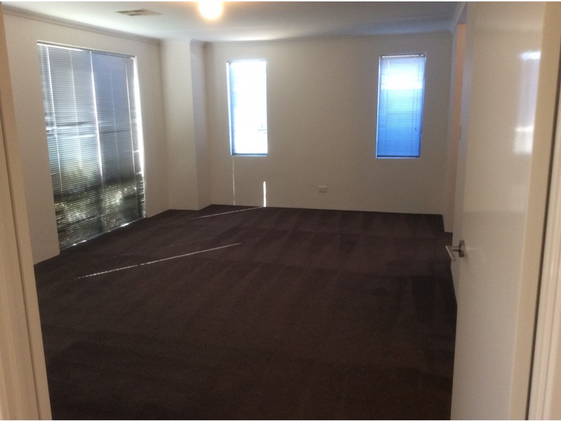 11 Minnow Fairway, Aveley WA 6069