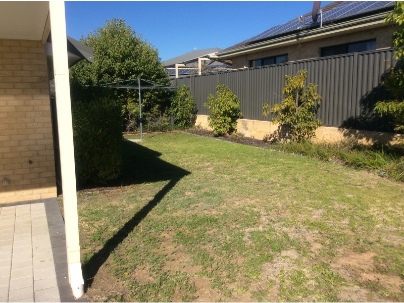 11 Minnow Fairway, Aveley WA 6069