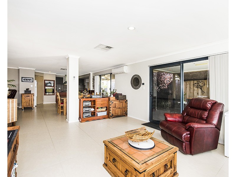 7 Alderley Close, Ellenbrook WA 6069