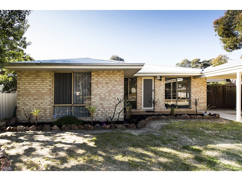 13 Gladstone Ave, Swan View WA 6056