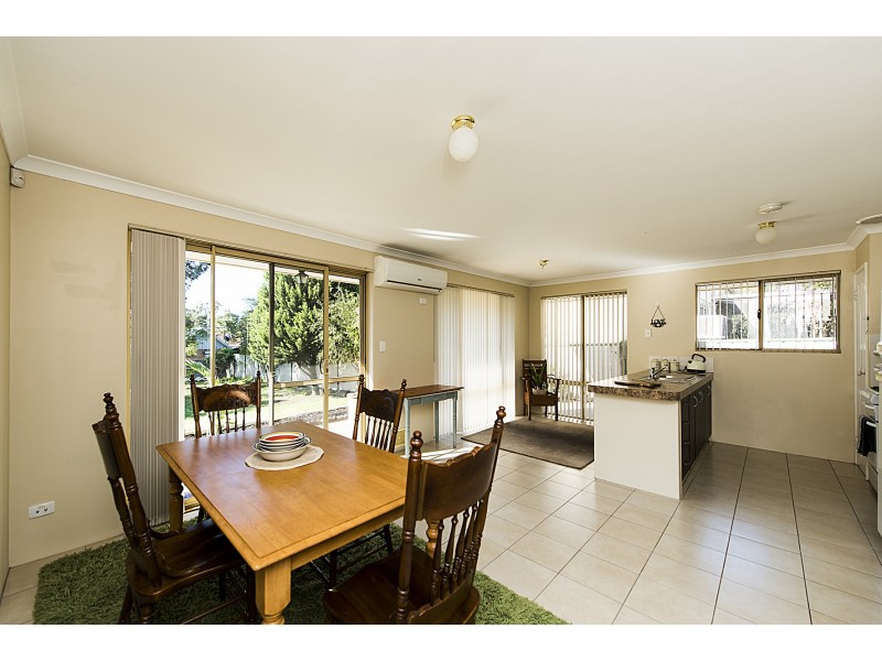 13 Gladstone Ave, Swan View WA 6056