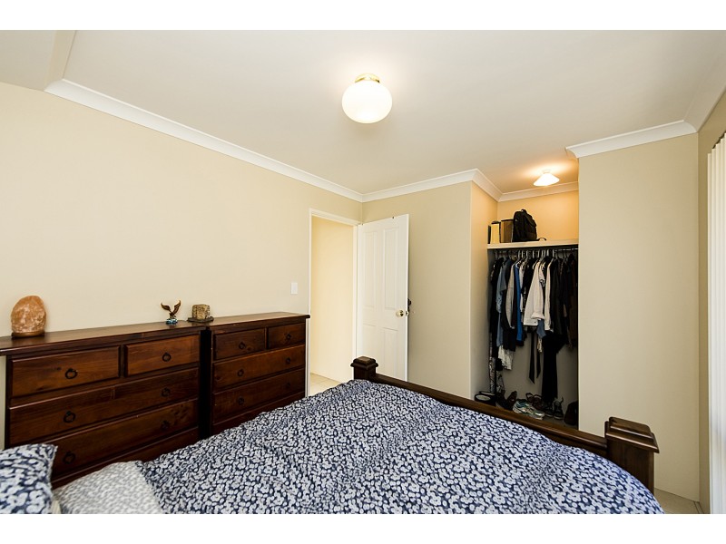 13 Gladstone Ave, Swan View WA 6056