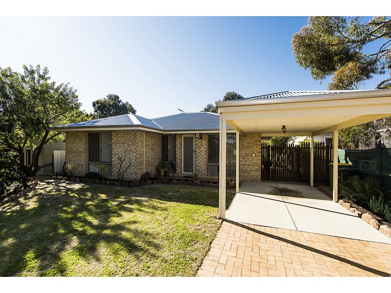 13 Gladstone Ave, Swan View WA 6056