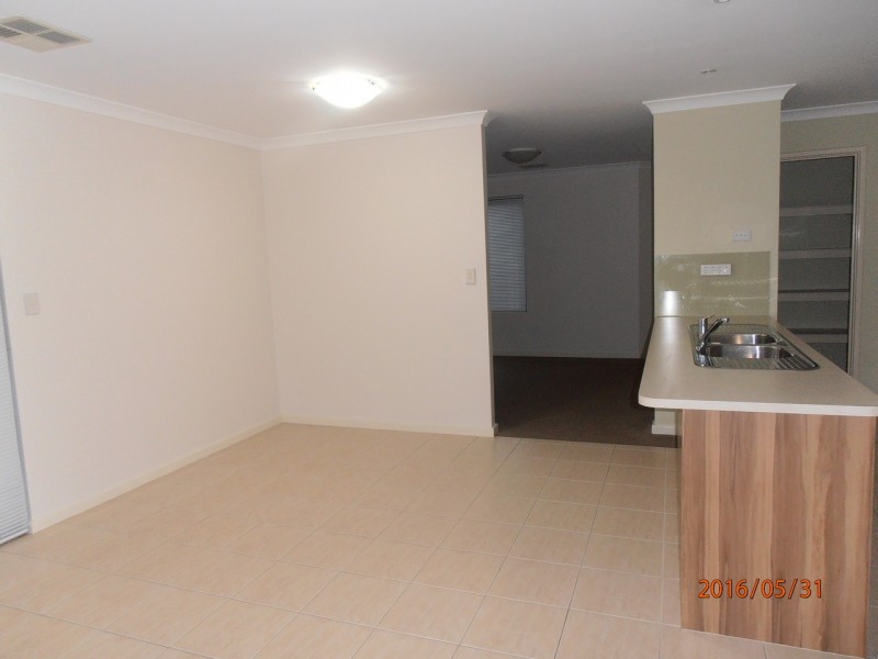 3/5 Kea Court, Ellenbrook WA 6069