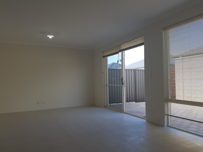 14 Luxhay Parkway, Aveley WA 6069