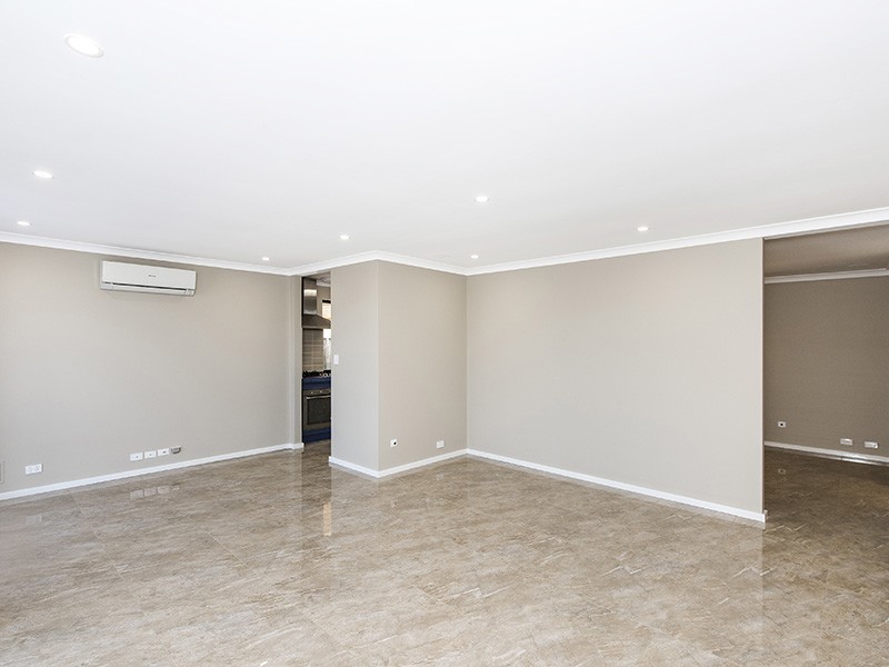 48 Lombardy Crescent, Caversham WA 6055