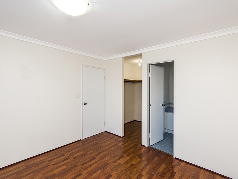 48 Lombardy Crescent, Caversham WA 6055