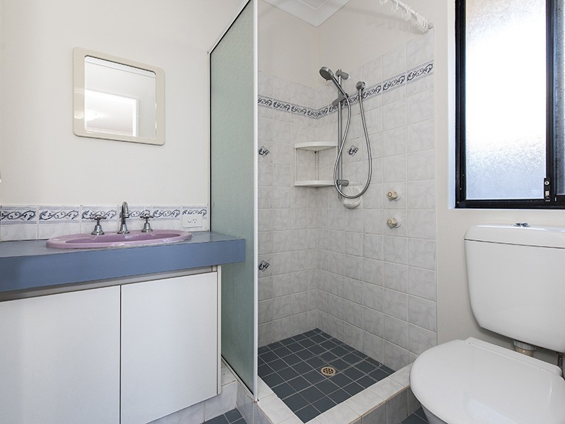 48 Lombardy Crescent, Caversham WA 6055