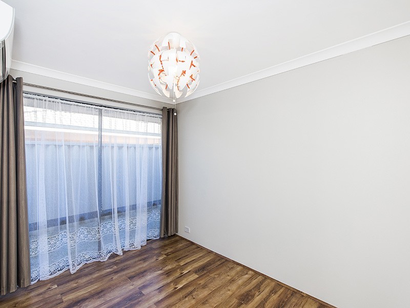 48 Lombardy Crescent, Caversham WA 6055