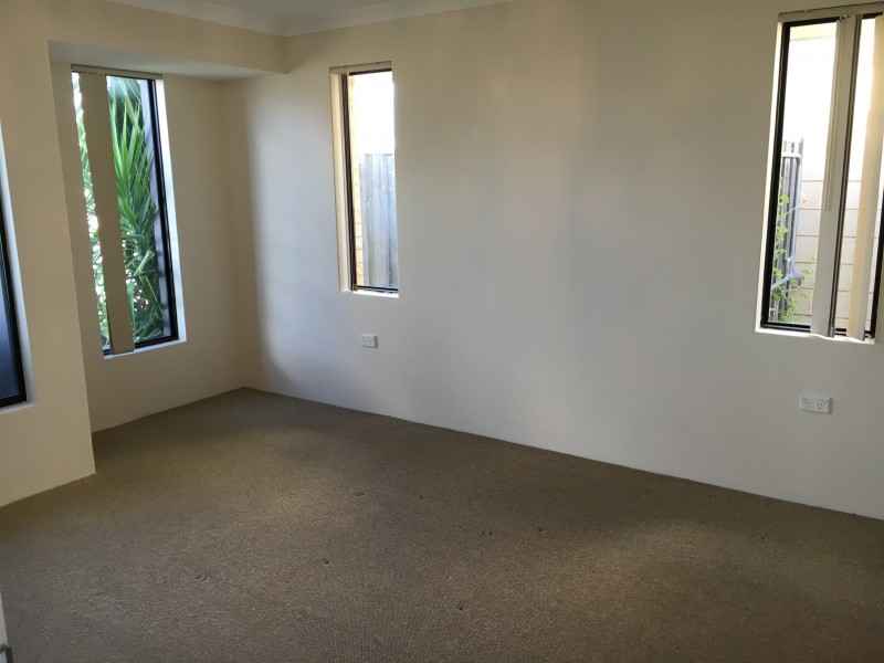 9 Birchmore Gardens, Ellenbrook WA 6069