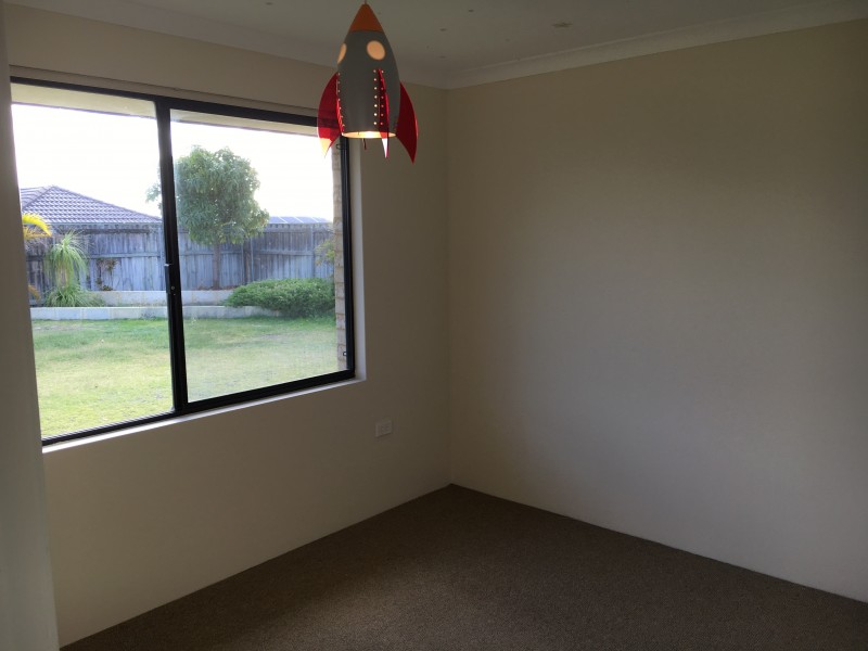 9 Birchmore Gardens, Ellenbrook WA 6069