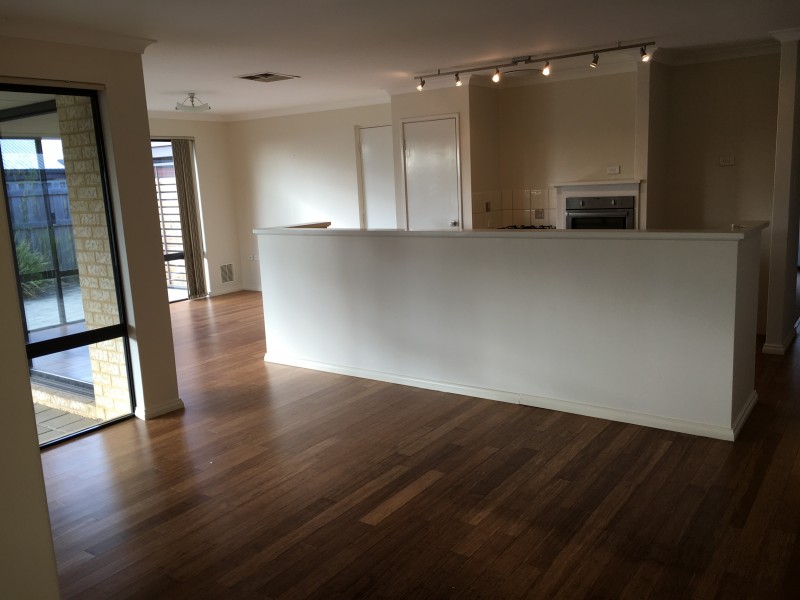 9 Birchmore Gardens, Ellenbrook WA 6069