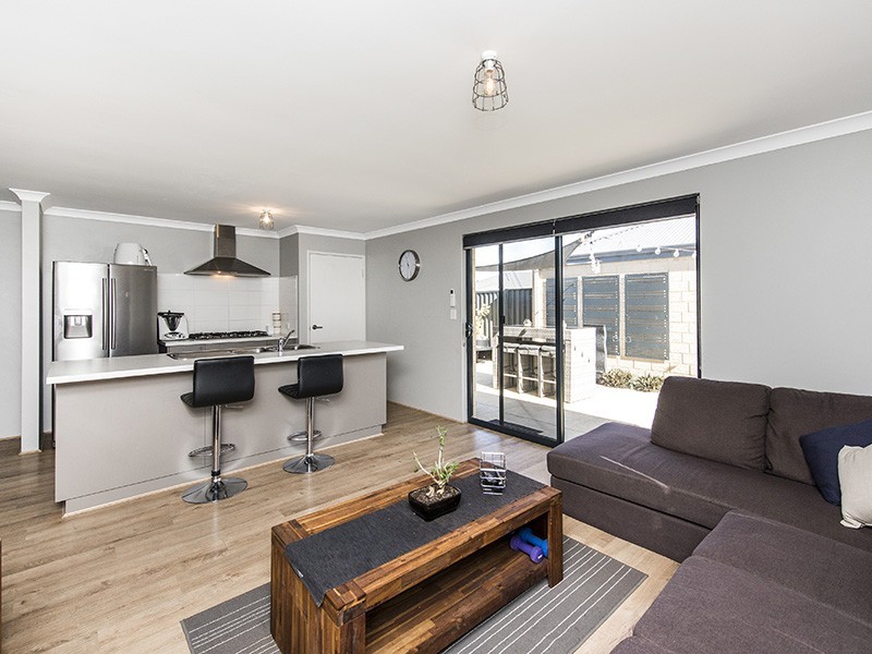 1 Ambit Way, Aveley WA 6069