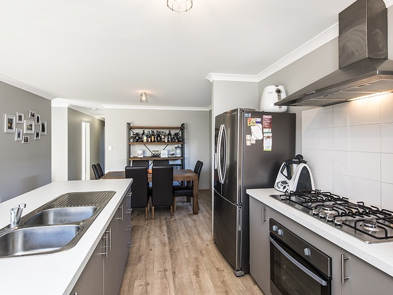 1 Ambit Way, Aveley WA 6069