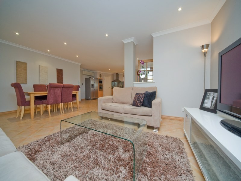26 Granesse Drive, Ellenbrook WA 6069