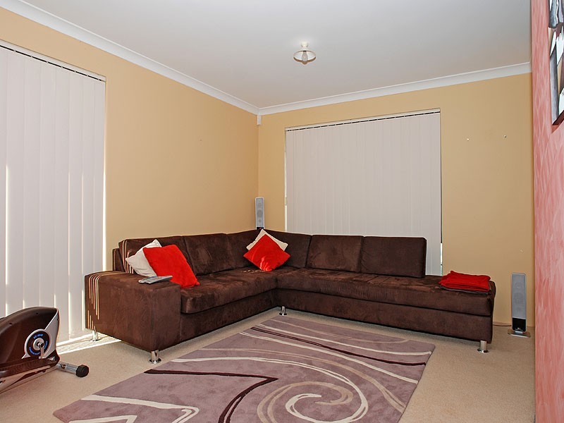 31 Killara Ave, Ellenbrook WA 6069