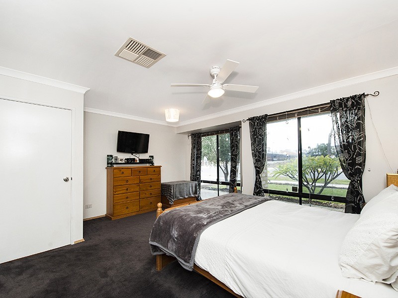 14 Turkich Parade, Aveley WA 6069