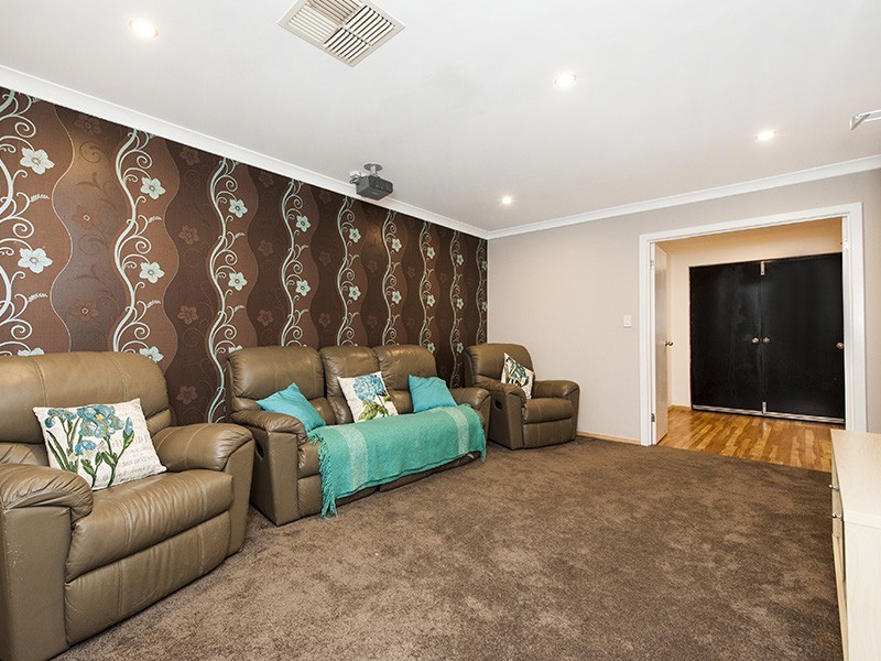 14 Turkich Parade, Aveley WA 6069