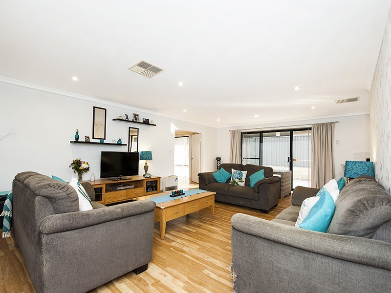 14 Turkich Parade, Aveley WA 6069