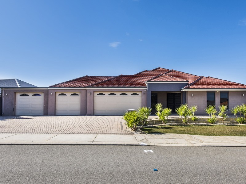 10 Guraga Terrace, Ellenbrook WA 6069