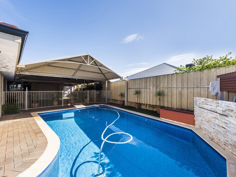 10 Guraga Terrace, Ellenbrook WA 6069