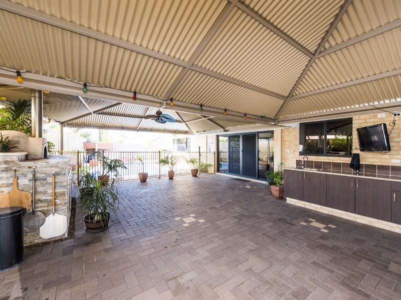 10 Guraga Terrace, Ellenbrook WA 6069