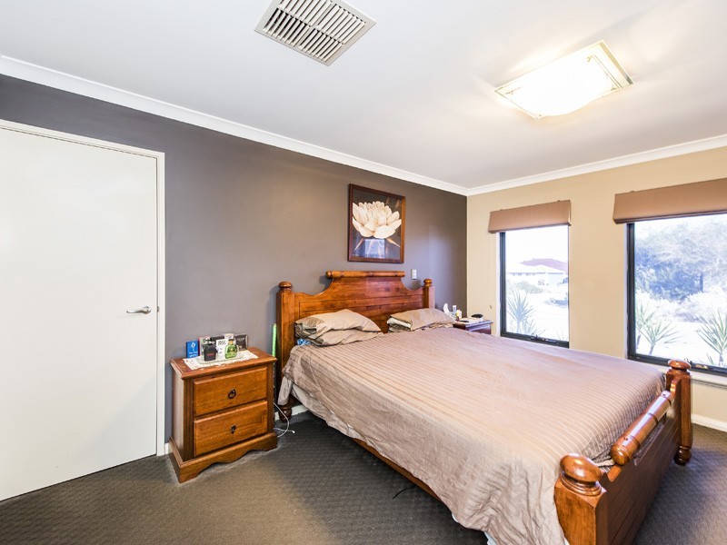 10 Guraga Terrace, Ellenbrook WA 6069