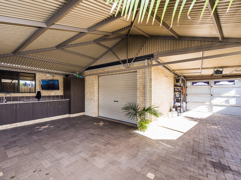 10 Guraga Terrace, Ellenbrook WA 6069