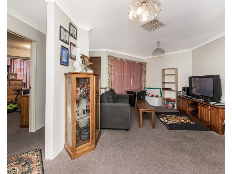 27  Thicket Circuit, Banksia Grove WA 6031